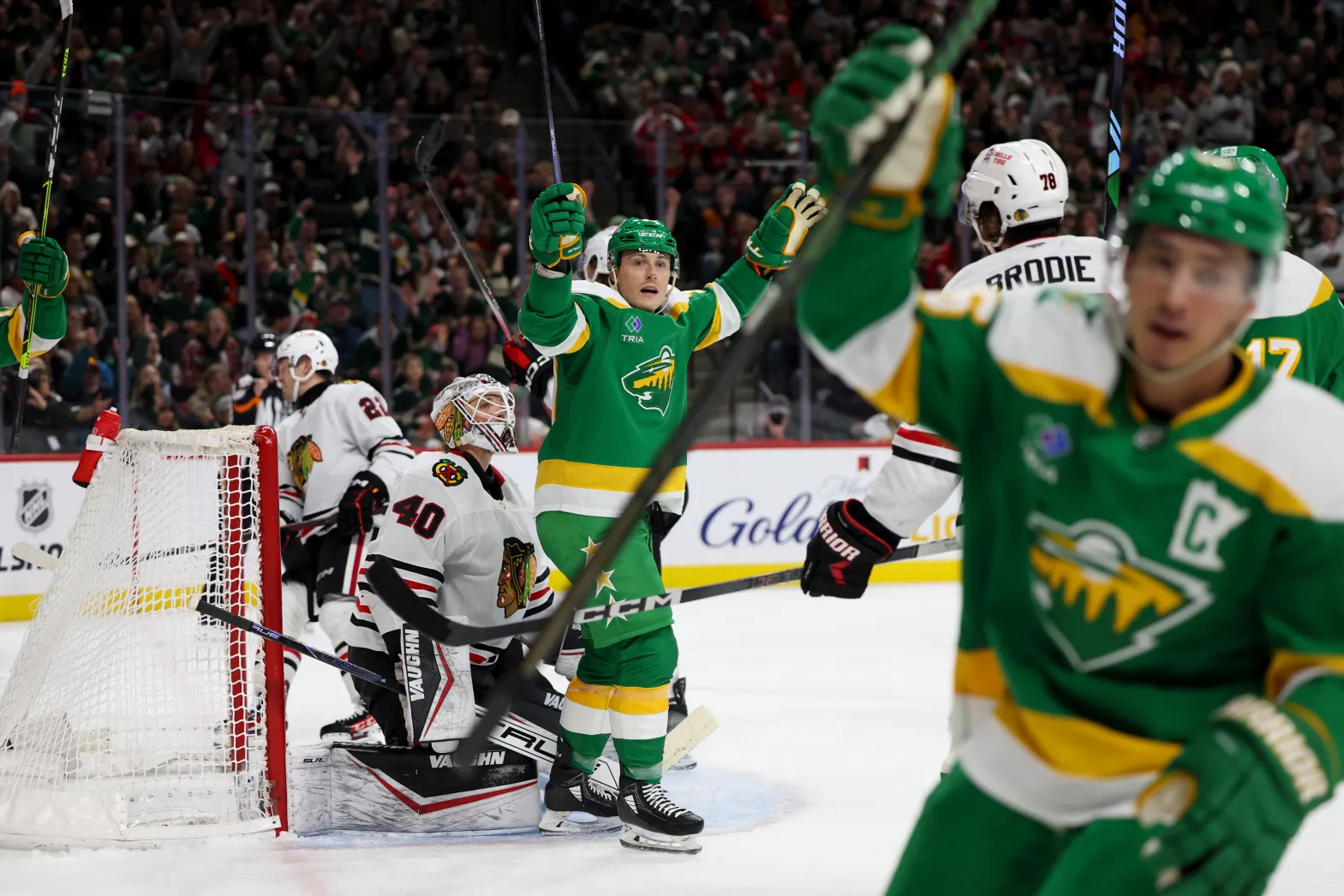 Wild get the gift they needed most, hold off Chicago to snap losing streak Wild get the gift they needed most, hold off Chicago to snap losing streak