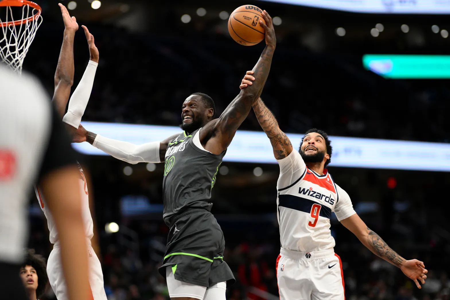 Edwards scores 41 as Timberwolves beat Wizards for fourth win in five games