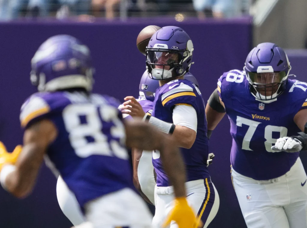 Minnesota Vikings quarterback J.J. McCarthy (9) pass to wide receiver Jalen Nailor (83) against the Las Vegas Raiders in the second quarter of a NFL football preseason game at U.S. Bank Stadium in Minneapolis on Saturday, Aug., 10 2024. | John Autey / Pioneer Press